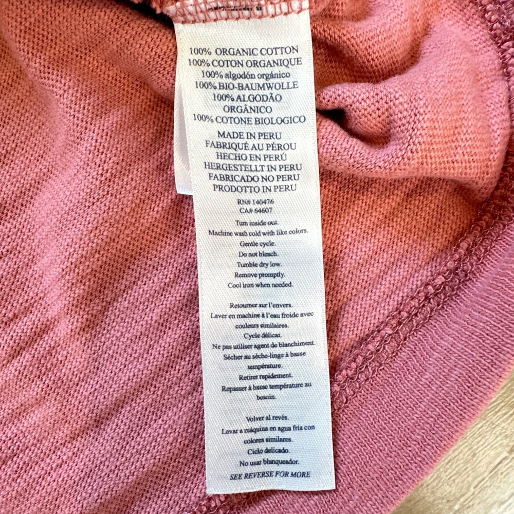 Faherty Sunwashed Organic Cotton V-Neck Top Womens Casual Size Medium Pink - Picture 6 of 11